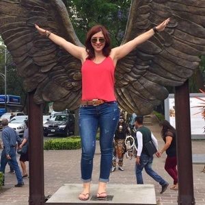 Meet your Posher, Celina